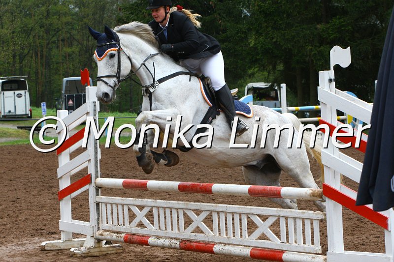 005L5177_Mythos_Springreiter WB E.JPG